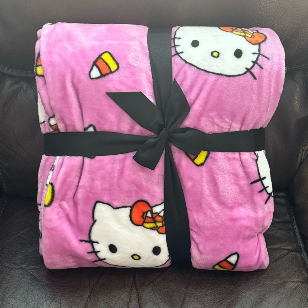 Hello Kitty with Candy Corn Twin Sized Plush Halloween Blanket